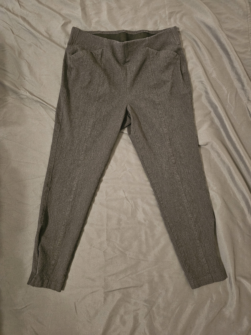 Old Navy Women's Gray Ponte Ankle Pants